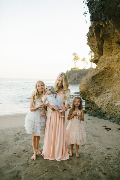 Spring Dresses Family Photo Dresses For Mom, Family Photo Dresses, Kailee Wright, Family Lifestyle Photography, Baby Netflix, Baby Closet Organization, Baby Closet Dividers, Baby Shoes Diy, Easter Dresses