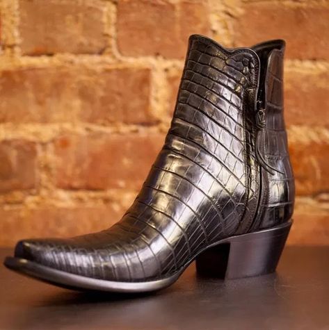 Mens Heeled Boots, Cuban Heel Boots, Boots Men Outfit, Custom Cowboy Boots, Boots Outfit Men, Old Boots, Mens Dress Boots, Space Cowboy, Western Store