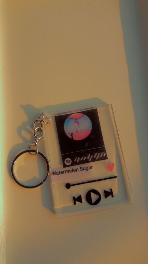 Spotify Resin Keychain, Resin Spotify, Keychain Business, Spotify Keychain, Spotify Code, Resin Crafts Tutorial, Resin Products, Resin Keychain, Blackpink Members