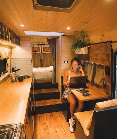 Van Lifestyle 🍃 on Instagram: “What’s your kitchen look like? ▫️| Follow @MobileHotel ▫️| Follow @MobileHotel ▫️| Follow @MobileHotel 📸| via @cleocohen” Converted Vans, The Projector, Bus Living, Kombi Home, Van Conversion Interior, Campervan Life, Build A Camper Van, Van Life Diy, Interior Vintage