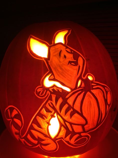 My piglet. 2015 Piglet Pumpkin Carving, Lantern Pumpkin Carving, Pumpkin Carving Stencils, Carving Stencils, Jack O Lantern Pumpkin, Pumpkin Carvings Stencils, Pumpkin Faces, Painted Pumpkins, Jack O