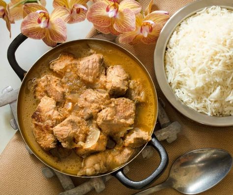 Use your Instant Pot to make a traditional Jordanian dish in no time. Instant Pot Jordanian Mansaf has all the flavors in a fraction of the time! Lamb Instant Pot, Jordanian Mansaf, Mansaf Recipe, Jordanian Food, Chicken Instant Pot, Best Instant Pot Recipe, Recipe Chicken, How To Eat Better, Recipe Roundup