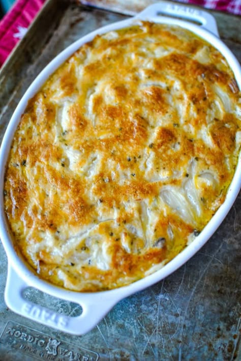 Cheesy Vidalia Onion Casserole, Onion And Cheese Casserole, Chopped Onions Recipes, Tomato Onion Casserole, Recipes With Diced Onions, Onion Ring Casserole Recipe, Onion Au Gratin, Recipes Using Lots Of Onions, Southern Onion Casserole