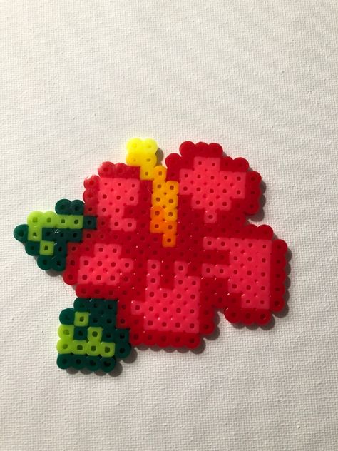 Perler beads Perler Beads Ideas Y2k, Pearler Beads Ideas Aesthetic Easy, Pink Perler Beads Ideas, Hawaiian Flower Perler Beads, Perler Beads Without Black, Perla Bead Ideas, Perler Beads Ideas Sanrio, Perler Beads Preppy, Preppy Peeler Bead Ideas