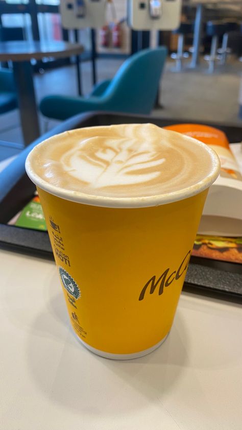 enjoy this early morning latte coffe from mc donalds Mc Cafe, Mcdonalds Coffee, Night Rides Car, Coffee Flavors, Coffee Flavor, Autumn Cozy, Early Morning, Coffee Lover, Cafe