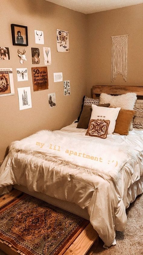 Country Bed Ideas, Western Apartment Decor, Room Decor Ideas Aesthetic, Aesthetics Room Decor, Decor Bedroom Aesthetic, Country Room, Western Bedrooms, Western Room, Cowgirl Room