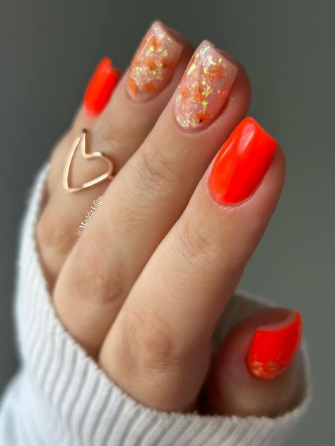 Neon Orange Gel Nails Short, Orange Gelish Nails, Orange Red Nails Design, Nail Art Orange, Cute Simple Nails, Lovely Nails, Gelish Nails, Orange Outfit, Nail Colours