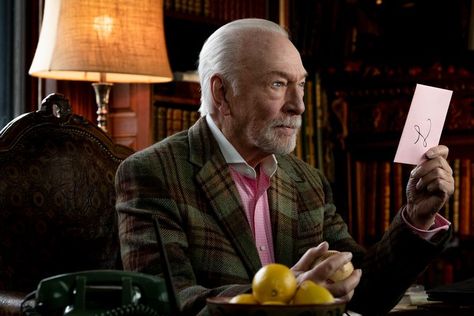 Knives Out, Christopher Plummer - costume design by Jenny Eagan - would love a source on THIS COAT Harlan Thrombey, Star Trek Vi, White Linen Suit, Rian Johnson, Christopher Plummer, Don Johnson, Story Games, Best Supporting Actor, Oscar Winners