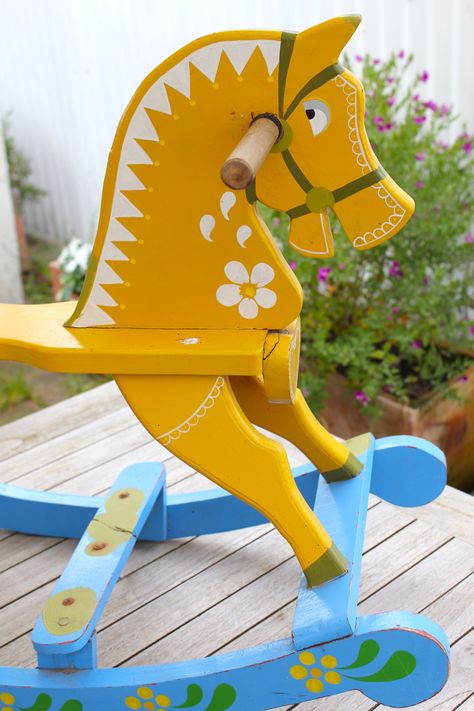 paint a wood rocking horse!!! Painted Rocking Horse Ideas, Wood Rocking Horse Makeover, Wooden Rocking Horse Makeover, Rocking Horse Painting Ideas, Painted Rocking Horse, Rocking Horse Diy, Hand Painted Rocking Horse, Wooden Rocking Horse Plans, Wooden Rocking Horse Painted