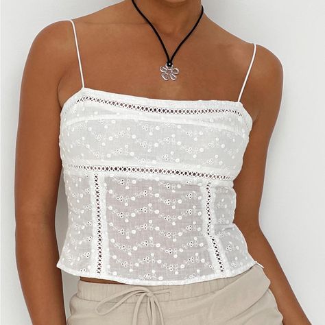 Princess Polly Top (New W Tag) Never Worn Got Two To See Which Fit Better Price Is Firm Wrap Tank Top, Slim Fit Crop Top, Cute Crop Tops, Strapless Tops, Woven Top, Lace Tank Top, Fancy Outfits, Ivory Lace, Lace Tank