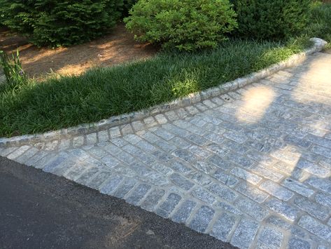 Recycled Brick Driveway Australia, Driveway Apron Ideas, Paved Driveway Ideas, Cobblestone Driveway Apron, Driveway Apron, Driveway Border, Entrance Landscaping, Tarmac Driveways, Beautiful Driveways