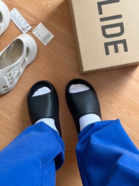 Yeezyslides onyx colourway #yeezyslides Onyx Slides Outfit, Onyx Yeezy Slide Outfit, Onyx Yeezy Slide, Cute Online Clothing Stores, Slides Outfit, Yeezy Slides, Shoe Closet, Clothing Stores, Trendy Shoes