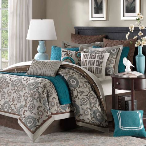 22 Beautiful Bedroom Color Schemes - Color Blocking ideas - Decoholic Brown And Teal Bedroom, Teal Bedroom Furniture, Teal Gray Bedroom, Blue Furniture Living Room, Guest Room Colors, Coral Bedroom, Beautiful Bedroom Colors, Grey Bed, Teal Bedroom