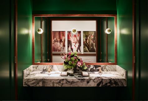 Tour Legacy Records, New York's Newest Hotspot from Delicious Hospitality and Ken Fulk Bathroom New York, Ken Fulk, Maximalist Eclectic, Maximalist Aesthetic, Edward Hall, Restaurant Bathroom, Cle Tile, Eclectic Interior Design, Hudson Yards