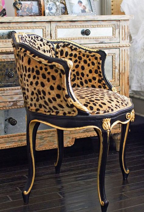 love this chair