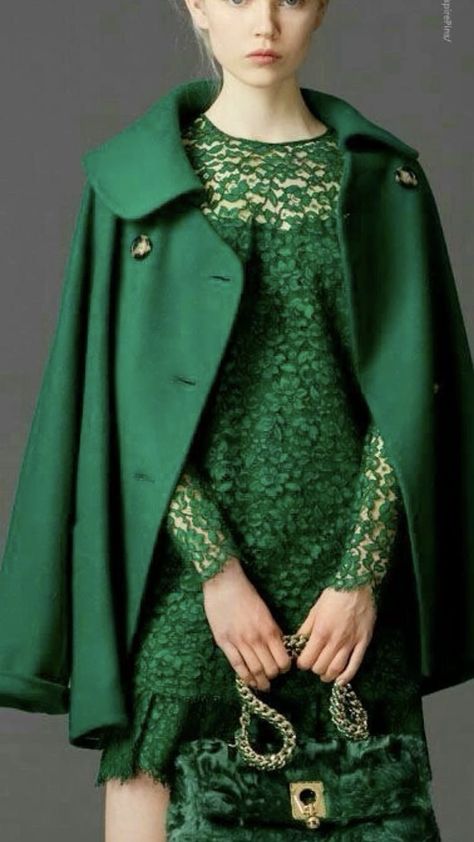 Simple Green, Ermanno Scervino, Green Fashion, Look Chic, Eminem, Shades Of Green, Women's Dresses, Gq, Green Dress