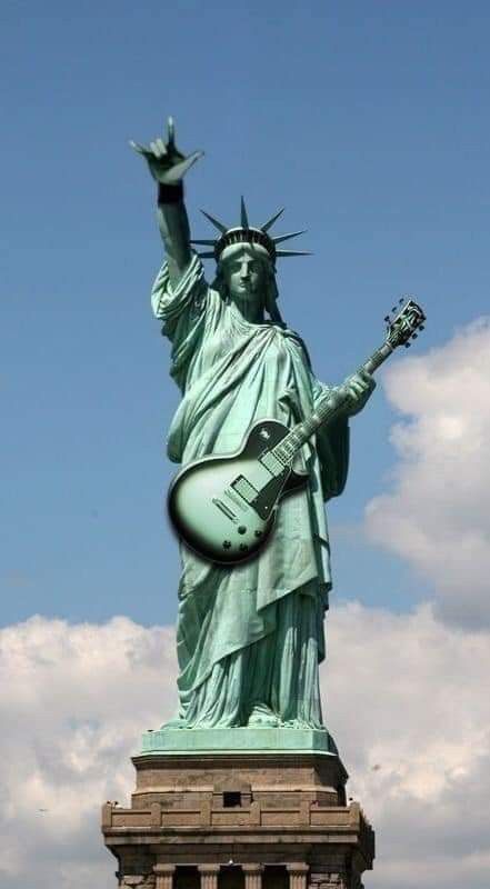 Guitar Posters, Rock N Roll Art, The Statue Of Liberty, Lady Liberty, Cool Guitar, Grunge Aesthetic, Music Poster, Art Music, Music Art