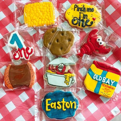 @sanyas.sweets shared a photo on Instagram: “Pinch me I’m one! 🦞❤️💛💙🦞Easton’s first birthday party!!! #crawlfishboil #crawfishcookies #firstbirthdaycookies #pinchmeimone” • Mar 13, 2021 at 11:12pm UTC Crawfish Themed Birthday Party, Crawfish Boil First Birthday Party, Crawfish Smash Cake, Pinch Me Im One Crawfish Birthday, Crawfish Birthday, First Birthday Cookies, Cookie Business, Pinch Me, Sanya