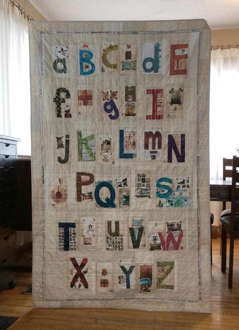 Annie’s Musings: Alphabet Quilt Quilt Letters, Word Quilts, Alphabet Quilts, Marcia Derse, Alphabet Quilt, Purple Border, Color Dots, Quilt Layers, Alphabet Words