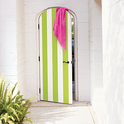 Bring on the Stripes! Great Tips and Ideas for decorating with Sripes! Striped Door, Front Door Paint Colors, Door Paint Colors, White Door, Painted Front Doors, Coastal Colors, Tropical Colors, Coastal Chic, Beautiful Doors