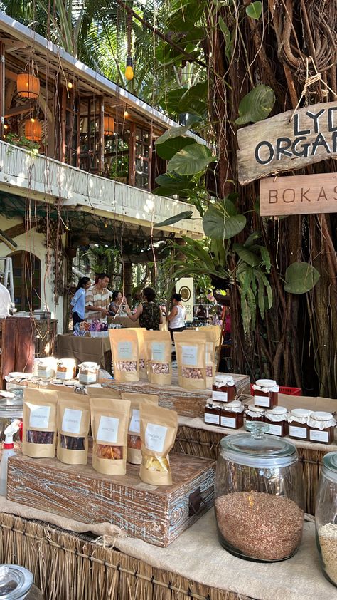 #balitravel #baliindonesia #bali #travel #summer #food #balitravel Bali Market, Pop Up Cafe, Bali Food, Sunday Market, Bali Guide, Nusa Lembongan, Resort Architecture, Summer Food, Travel Summer