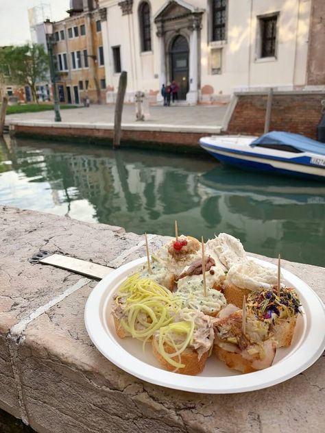 Venetian Cicchetti (Part 1) - An intro, a love letter, advice – Tina's Table Venice Food, Italian Life, Venice Travel, Outdoor Food, A Love Letter, Italian Summer, Food Tours, Love Letter, Italy Travel