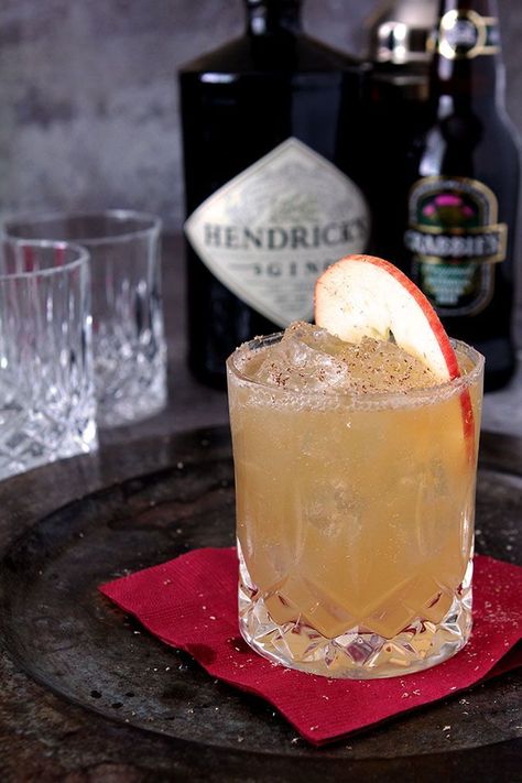 Hendrick’s Gin ‘Fall All Over’ Cocktail - Gin, Apple Cider, Lemon Juice and… Resep Koktail, Ginger Beer Cocktail, Hendrick's Gin, Hendricks Gin, Gin Drinks, Beer Cocktails, Fall Cocktails, Fall Drinks, Gin Cocktails