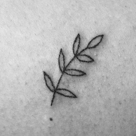 🌿 #tattoo #handpoke #tattooideas Flower Stick And Poke Simple, Vine Stick And Poke, Small Stuck And Poke Tattoos, Stick And Poke Ideas Small Finger, East Stick N Poke, Tiny Tattoos Stick And Poke, Small Handpoke Tattoo Ideas, Mini Simple Tattoos, Plant Stick And Poke