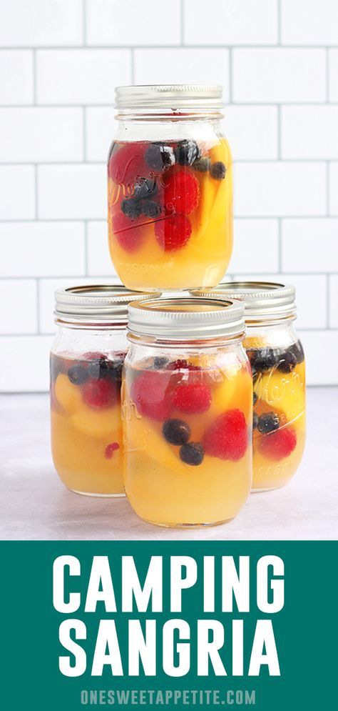 Camping Sangria, Camping Meal Planning, Camping Drinks, Gourmet Burger, Camping Desserts, Camping Snacks, Sangria Recipe, Easy Camping Meals, Campfire Food