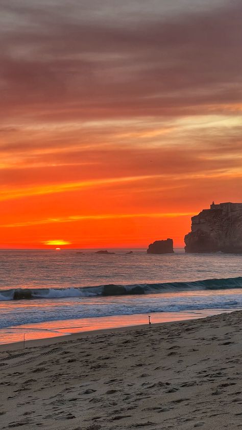 2024 Vision Board Sunset, Portugal Beach Aesthetic, Porto Portugal Beach, Safe Place Aesthetic, Portuguese Summer, Portugal Surf, Portugal Sunset, Portugal Beaches, Nazare Portugal