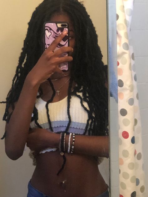 #blackgirl #faux locs #crochet #bracelet Faux Locs Mid Back Length, Layered Faux Locs, Faux Locs Styles Goddess, Medium Length Faux Locs, Faux Locs Aesthetic, Thick Faux Locs, Crochet Braid Styles Faux Locs, Faux Locs Ideas, Crochet Locs Hairstyles