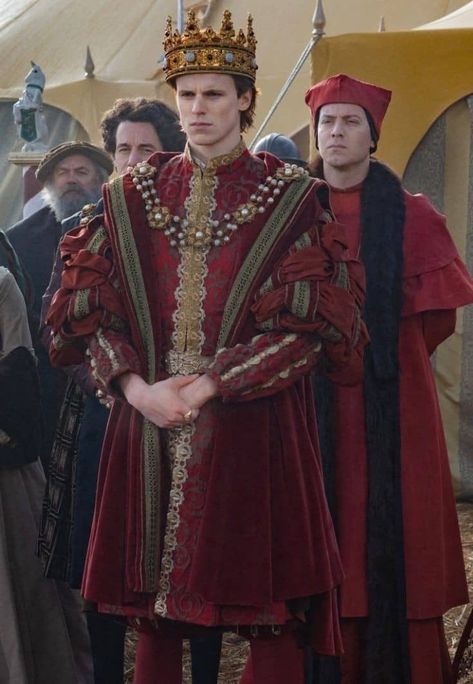 Medieval Prince Outfit, Medieval Clothing Royal, Medieval Royalty, Medieval Prince, Medieval Fantasy Clothing, Royalty Clothes, Medieval King, Moda Medieval, Spanish Princess