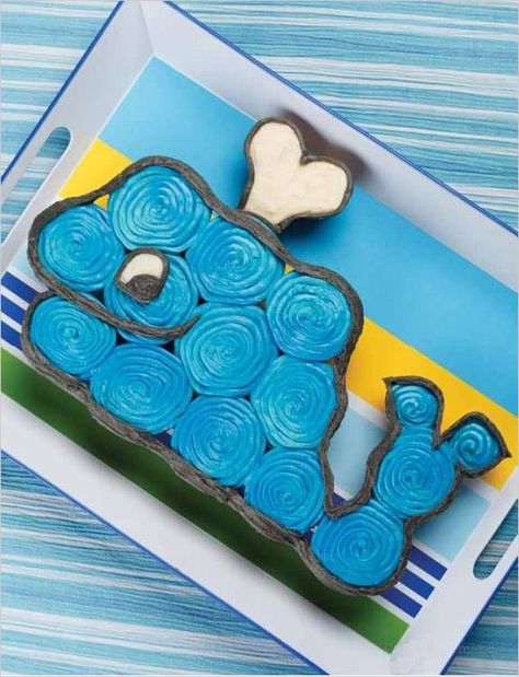 Whale Cupcake Cake Whale Birthday Cake, Whale Cupcakes, Whale Birthday Party, Cupcake Decoration Ideas, Whale Birthday Parties, Cupcake Pull Apart, Whale Cakes, Pull Apart Cakes, Whale Party