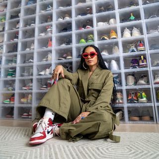 Kia Marie aka The Notorious K.I.A. (@thenotoriouskia) • Instagram photos and videos Notorious Kia, New Balance Fashion, New Balance Outfits, Women New Balance, Shopping Nyc, Balance Fashion, Jordan New, New Balance Style, New Balance Outfit