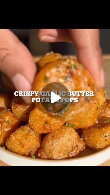 Garlic Potato Pops, Potato Pops, Buttery Potatoes, Potato Snack, Potato Balls, Butter Potatoes, Crispy Garlic, Stuffed Potato Balls, Potato Snacks