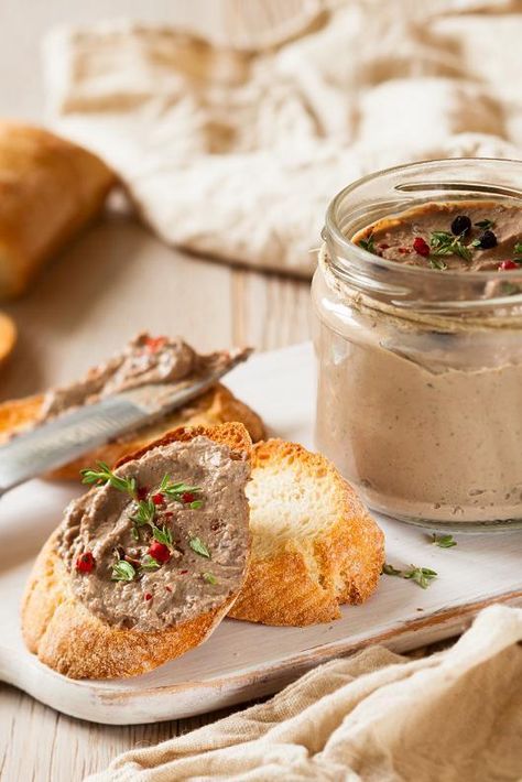 Pate On Toast, Chicken Liver Pate Recipe, Collagen Boosting Foods, Pate Recipes, Chicken Liver Pate, Herb Chicken, Chicken Livers, Food Photography Styling, Instant Pot Chicken