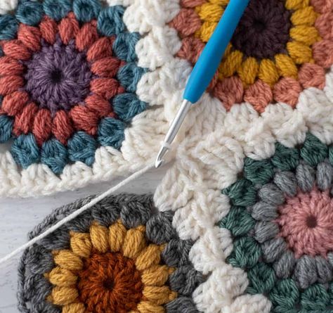 Crochet As You Go Granny Square, Puffy Granny Square Crochet, Crochet Join As You Go Granny Squares, Bulky Yarn Granny Square, Join As You Go Granny Square, One Colour Granny Square Blanket, Starburst Granny Square Pattern, Starburst Granny Square Blanket, Granny Square Starburst