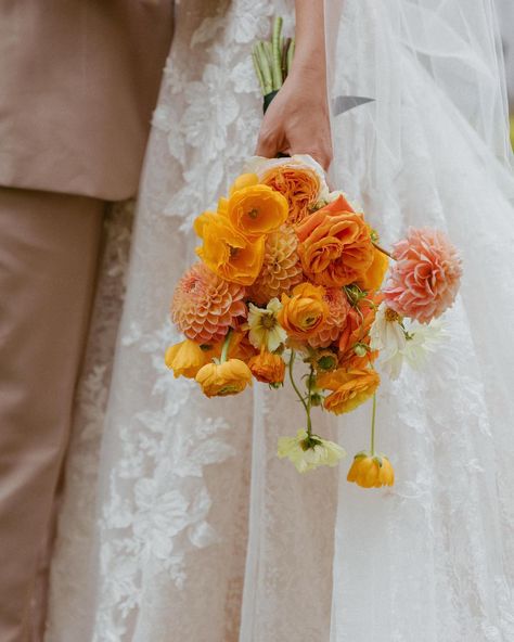 ericka + kenny colindres ♡ 6.8.24 Venue: Carousel House, Santa Barbara Coordination: @detailsbymadds Photography: @nicoledeandaphoto Florals: @hijinxflowers Hair: @hairbycorinnev Salon: @carlyleweddings Makeup: @laurazavalamakeup Bartending: @firefly_bartending Catering: @sohotaco Cake: @francesbakingco Music: DJ Joy Bonner Rentals: @minervasdecorations Photobooth: @smilebox.photobooth Dress: @adinasbridal @martinalianabridal | santa barbara wedding. santa barbara wedding flowers. santa b... Bartending Catering, Wedding Santa Barbara, Guatemala Wedding, 70s Wedding, Santa Barbara Wedding, American Wedding, Central American, Wedding Florist, Santa Barbara