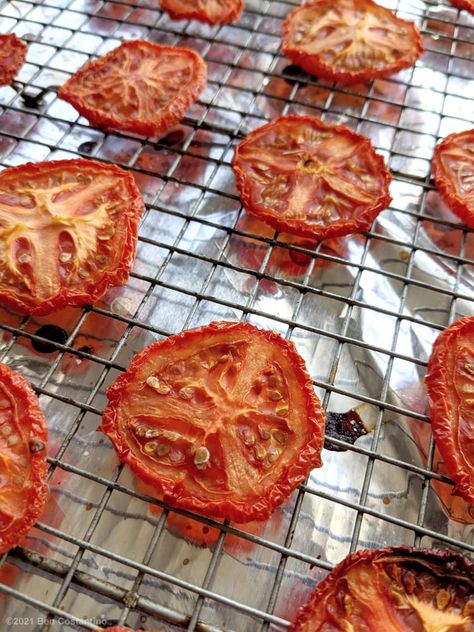 Dried Tomatoes Recipes, Oven Dried Tomatoes, Tomatoes Recipes, Martha Stewart Recipes, Clean Diet, Martha Stewart Living, Dehydrated Food, Dehydrator Recipes, Tomato Recipes