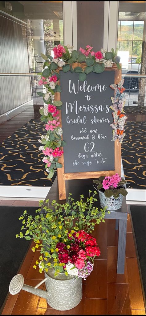 Bridal Shower Front Porch Decorations, Couple Shower Sign Ideas, Garden Party Chalkboard Sign, Bridal Party Garden Theme, Garden Themed Brunch, Front Porch Bridal Shower Decor, Lawn And Garden Bridal Shower Ideas, Lawn And Garden Wedding Shower Ideas, Bridal Shower Welcome Sign Ideas