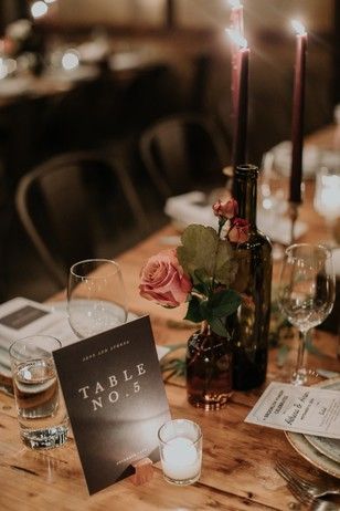 Speakeasy Wedding Reception, Speakeasy Wedding Theme, Wine Bar Wedding, Modern Speakeasy, Speakeasy Style, Wedding Styles Themes, Speakeasy Wedding, Speakeasy Decor, Industri Modern