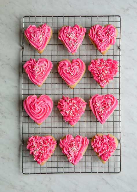 Valentine Bakes, Best Sugar Cookie Frosting, Galentines Event, Sugar Cookie Frosting Recipe, Powdered Sugar Frosting, Cookie Frosting Recipe, Buttercream Cookies, Best Sugar Cookie, Valentine Cookies Decorated