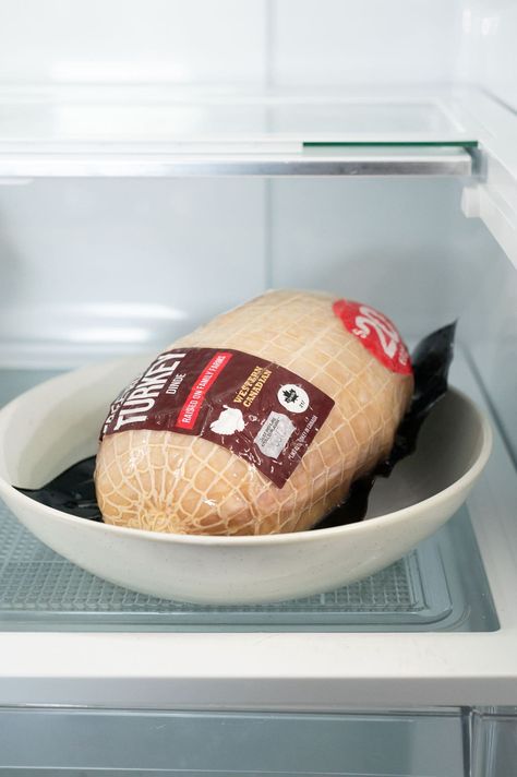 How Long To Thaw A Turkey Breast, Turkey Breast In Crockpot, Turkey Thaw Time, Thaw A Turkey, Defrosting Turkey, Cooking A Frozen Turkey, How Much Turkey, Turkey Breast Crockpot, Deboned Turkey