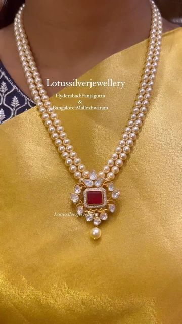 Antique Jewellery Lotuss on Instagram Chain And Locket Gold, Mutyala Necklace Designs Gold, Gold Pearl Jewelry Necklace Antique, Mutyala Chain Designs, Perals Haram Gold, Pearl Necklace With Pendant, Pearl Sets Jewellery, Beads Gold Jewellery Indian, Pearl Sets Jewellery Indian Gold