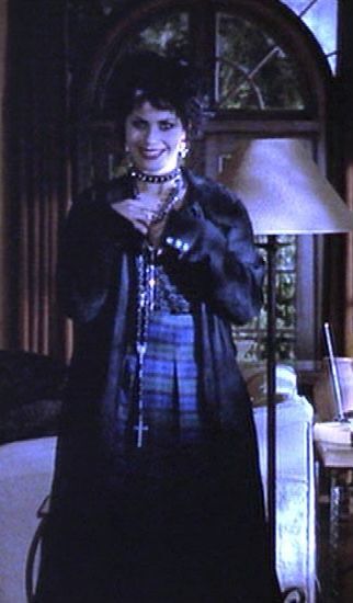 The Craft Nancy Downs, Nancy The Craft Aesthetic, Nancy Downs Aesthetic, The Craft Movie Outfits, Nancy The Craft Outfit, The Craft Outfits Aesthetic, Nancy Downs Outfit, The Craft Aesthetic Outfits, Nancy Downs The Craft