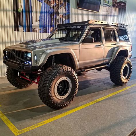 Jeep Xj Overland, Xj Cherokee Mods, Jeep Xj Ideas, Jk Jeep Wrangler, Jeep Zj, Jeep Xj Mods, Classic Jeeps, Jeep Mods, Jeep Grand Cherokee Limited