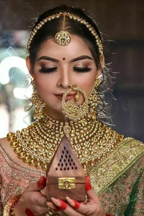 Rajwadi Bridal Jewellery, Bride Jwellary, Rajputi Wedding, Kerala Models, Sheesh Phool, Nath Designs, Nath Design, Bridal Nath, Rajasthani Bride