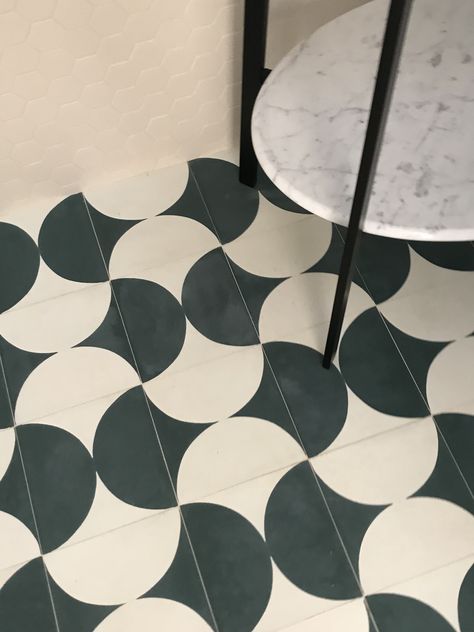 Cement tiles bathroom # bisazza# cielo ceramico #bathroom #green and white Funky Floor Tile, Green White Tile, Cement Tiles Bathroom, Circle Tile, Circle Tiles, Bold Tile, Bathroom Green, Tiles Bathroom, Patterned Floor Tiles