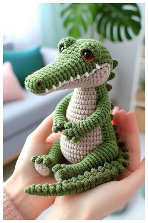 Crochet Crocodile Amigurumi Free Pattern, Amurguri Crochet, Crochet Hand Pattern Free, Free Crocodile Crochet Patterns, Alligator Crochet Pattern Free, Crochet Crocodile Pattern Free, Crocodile Crochet Pattern Free, Crochet Alligator Pattern Free, Crochet Amigurumi Doll Free Patterns