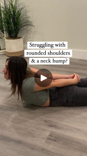 242K views · 16K reactions | Feel like your hunched over all day? 👩🏻‍💻
Have rounded shoulders & a neck bump?

Give this exercise a try to open the chest, improve posture & encourage mid back mobility! 

If you want to improve your posture, you most likely have other muscular imbalances that need to be addressed. 
Interested in a fully custom exercise program and work with me 1:1? DM/comment ‘MOBILITY’ & I’ll tell you how I can help 🤍🤍

#posture #posturecorrection #roundedshoulders #neckhump #dowagershump #spinalmobility #backpain #backpainrelief | Rachel Pantano RMT | Badger · These Words Back Bump Exercise, Neck Bump, Exercise Neck, Body Knowledge, Back Mobility, Exercise Arms, Excercise Routine, Dowager's Hump, Neck Hump